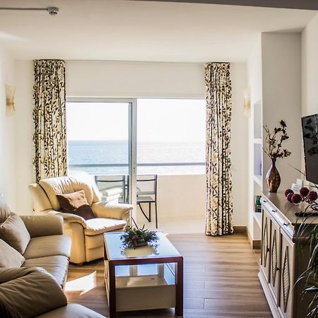 Beachfront Apartment In Fuengirola With Sea Views Dış mekan fotoğraf