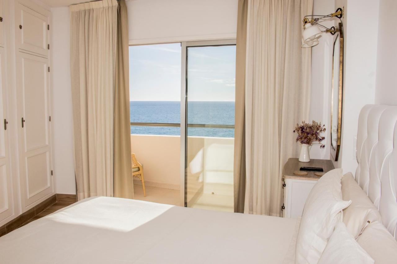 Beachfront Apartment In Fuengirola With Sea Views Dış mekan fotoğraf