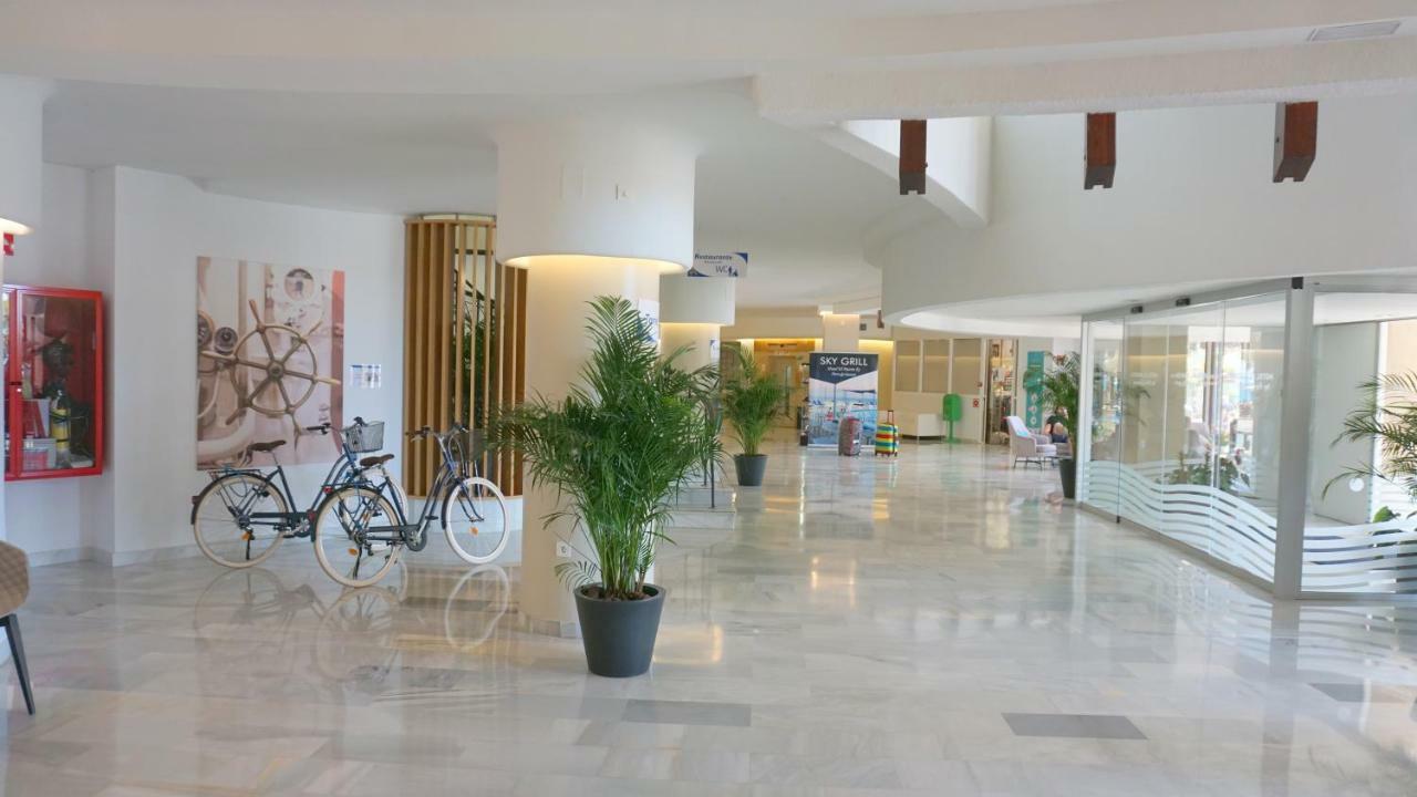 Beachfront Apartment In Fuengirola With Sea Views Dış mekan fotoğraf