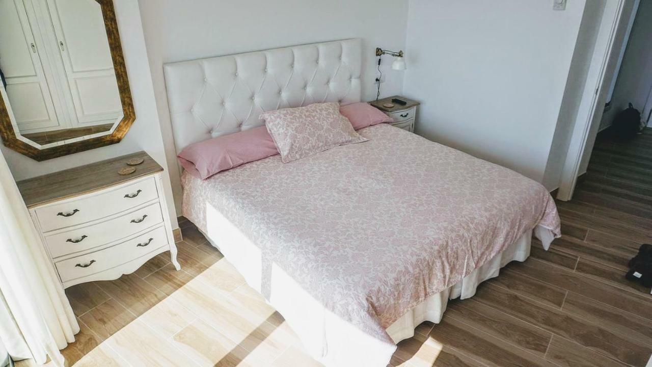 Beachfront Apartment In Fuengirola With Sea Views Dış mekan fotoğraf