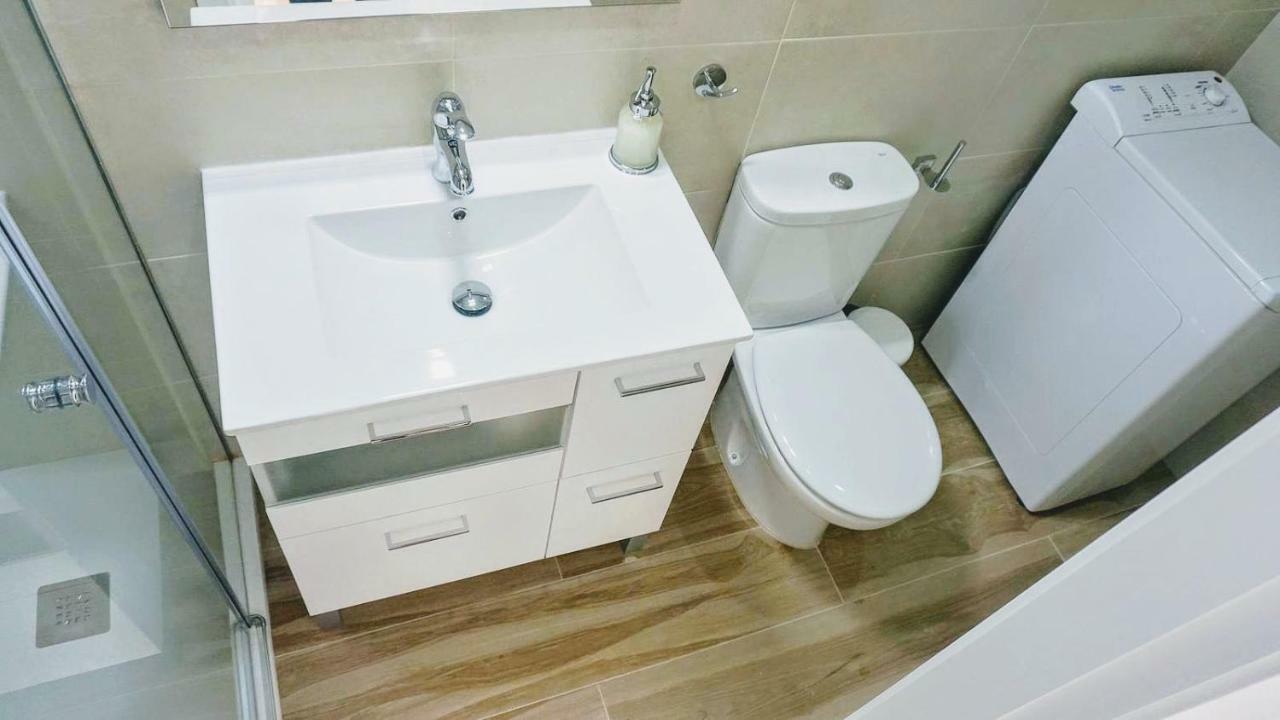 Beachfront Apartment In Fuengirola With Sea Views Dış mekan fotoğraf